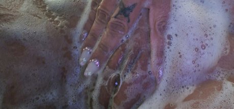 Lonelygirljules star du porno belle des photos