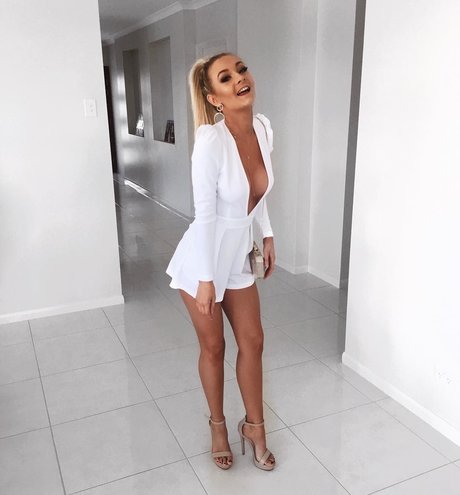 Chloe Gorton modèle porno image