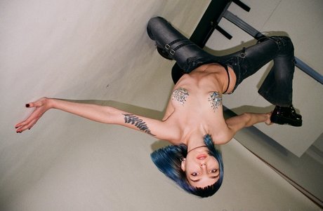 techno sqrt étoile adulte images