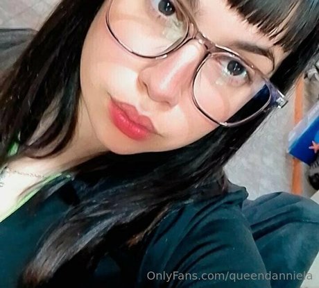 queendanniela étoile parfaite img