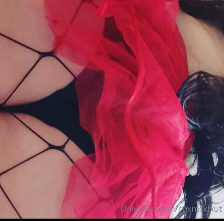 cuxmsxlxut modèle artistique galerie