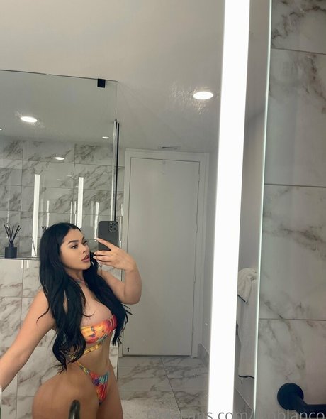 Jen Blanco modèle chaud image