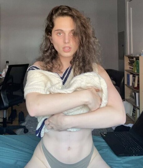 Helmet Girl star du porno en haute qualité image