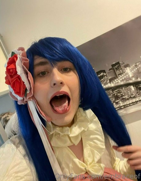 embraceof actrice adulte archive