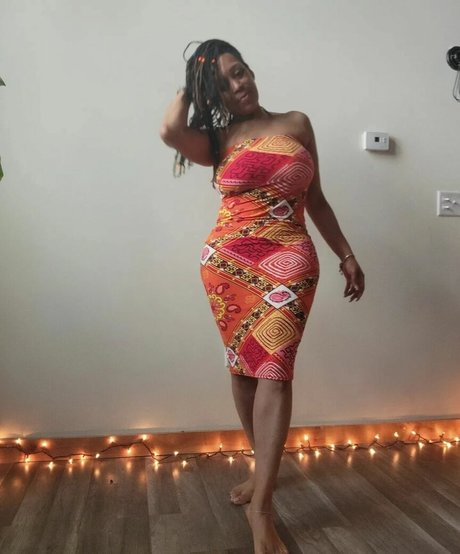 RhodaBlakey actrice chaude galerie