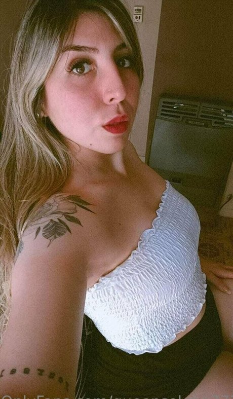 camilleadams modèle sympa img