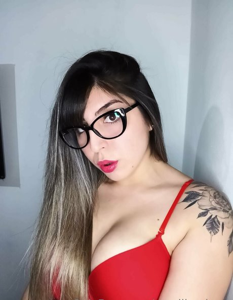 camilleadams modèle magnifique img