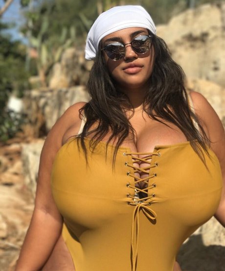 Yuval étoile exclusive image