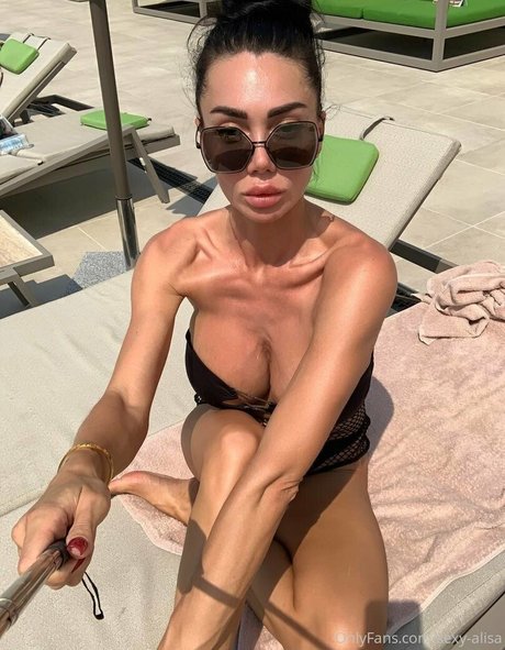 Sexy Alisa belle étoile des photos