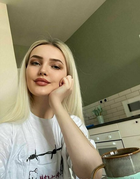 pixie polly star du porno hd photos