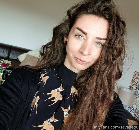 savagebu star du porno gratuite img