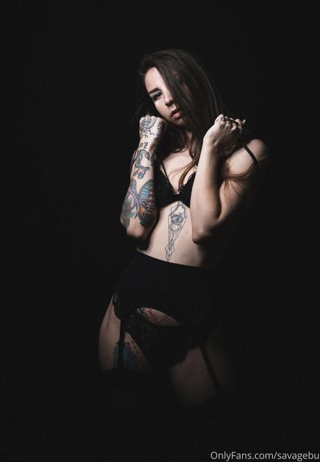 savagebu actrice nue collection