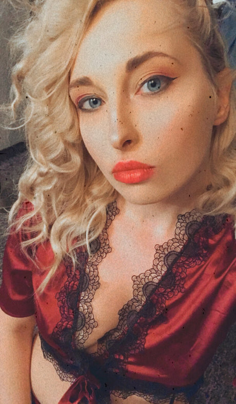 poeticminx modèle adulte img