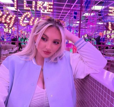 Shona Colson actrice de nus images