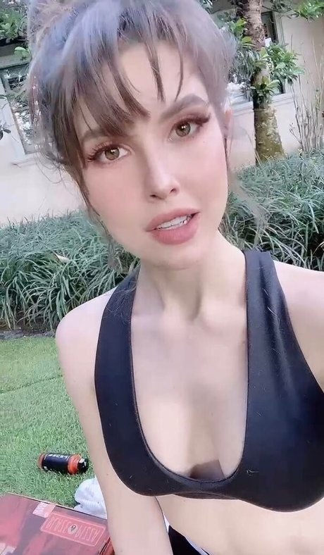 Amanda Rachelle Cerny star du porno belle galerie