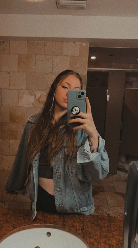 BaileyGoat modèle gratuit photo