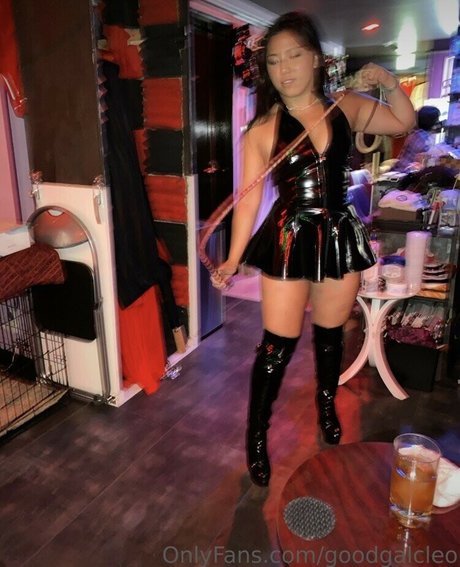 belles asiatiques onlyfans sexy de haute qualité images