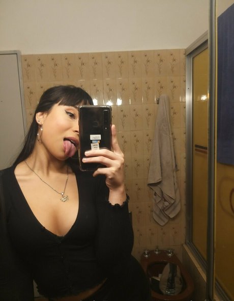 gros seins asiatiques onlyfans haut hd img