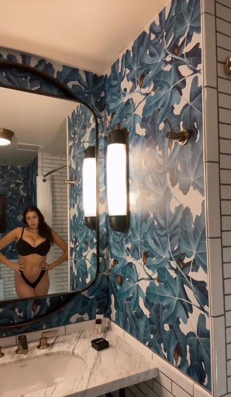 Leilani Azalea actrice porno archive