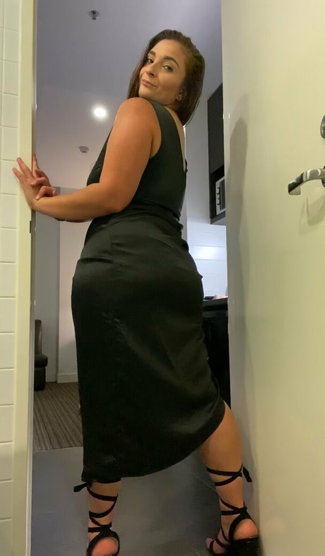 mikpeachy étoile nue image