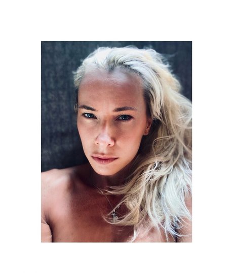 loveislove01 star du porno nue photo