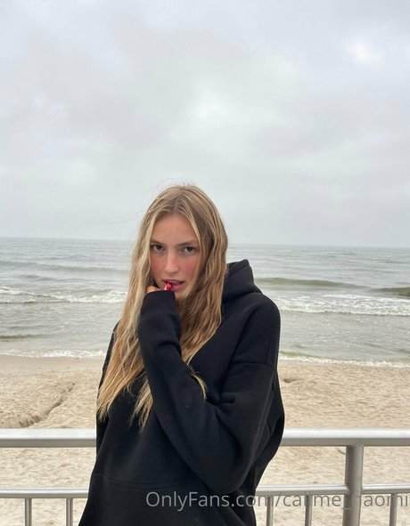 callme naomi star du porno nue photo