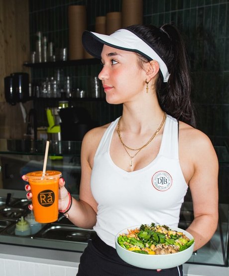 Eva Lys actrice pornographique collection