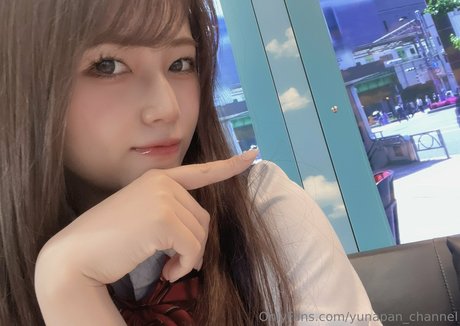 yunapan channel joli modèle collection