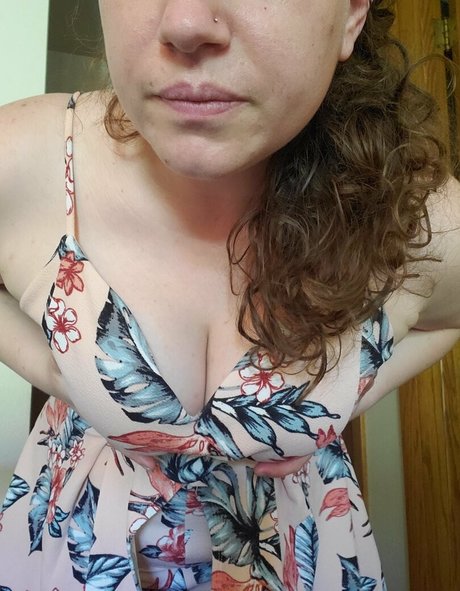 prettylittlecurls star du porno érotique galerie