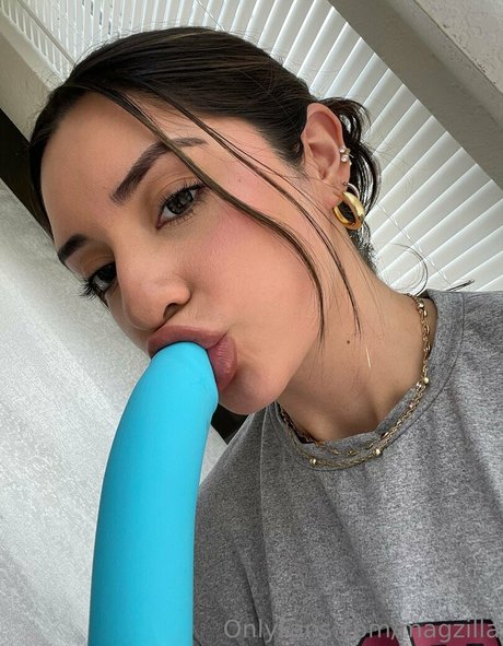 Magzilla Magzillac star du porno en haute qualité galeries