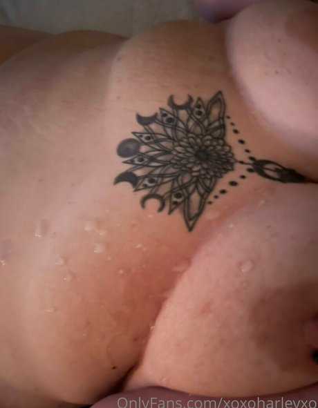 yyourscorpiogff star du porno exclusive photo