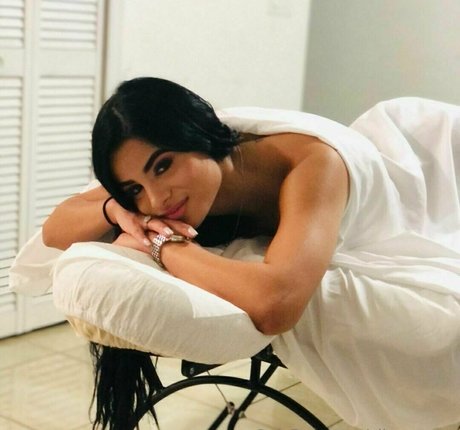 Eliane Soto modèle magnifique photo