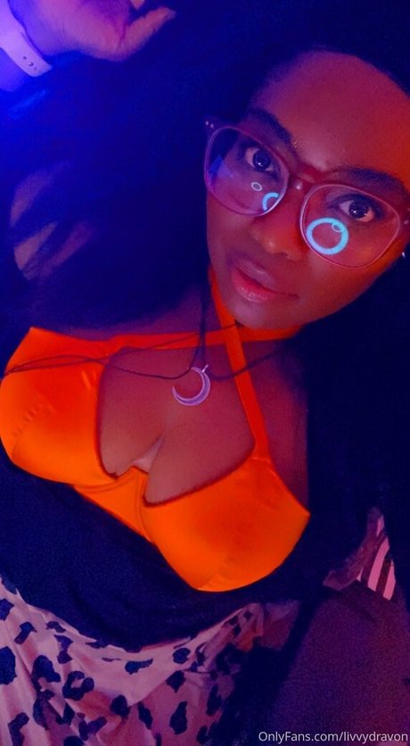 ohlivvynoir star du porno parfaite image