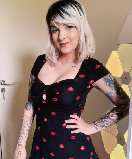 Riyuuka modèle artistique photo