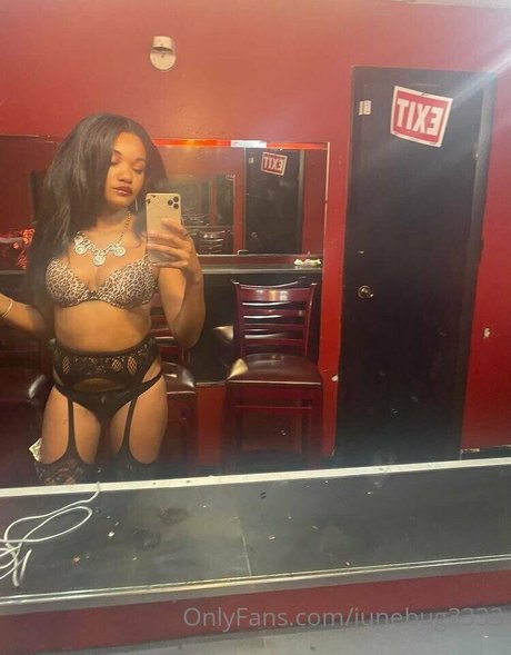 junebug3333 modèle chaud collection