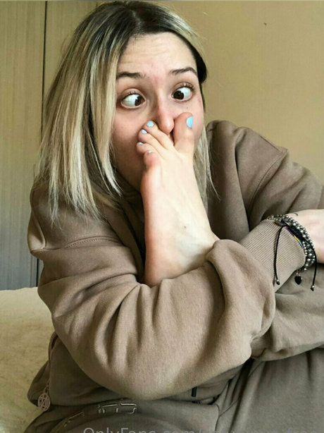 sofyainys free modèle érotique images