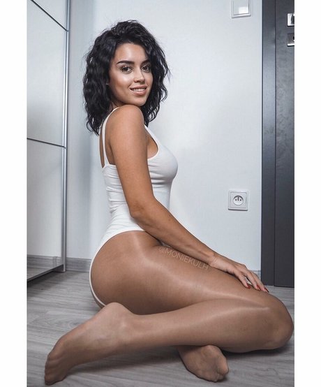 Moniekulh star du sexe photos