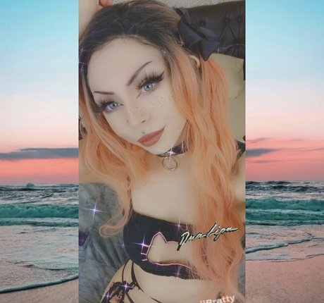 battydoll modèle sexy images