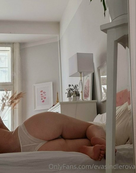 evasindlerova actrice nue archive