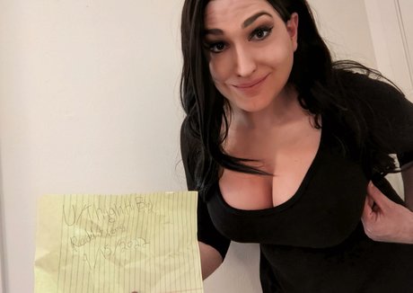 ThighHiBby étoile parfaite des photos