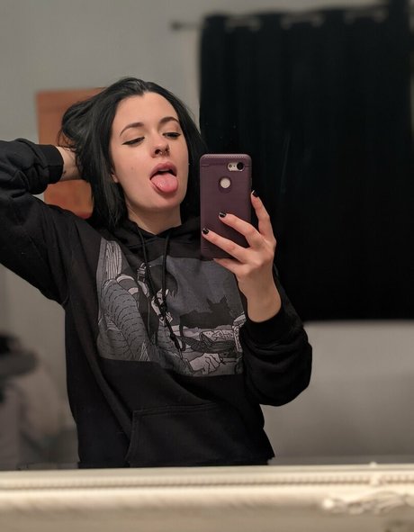 kawaiiinquisitor modèle de haute qualité images