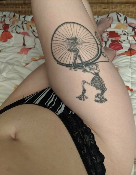 kawaiiinquisitor modèle érotique galerie