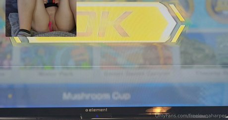 freelounaharper actrice pornographique image