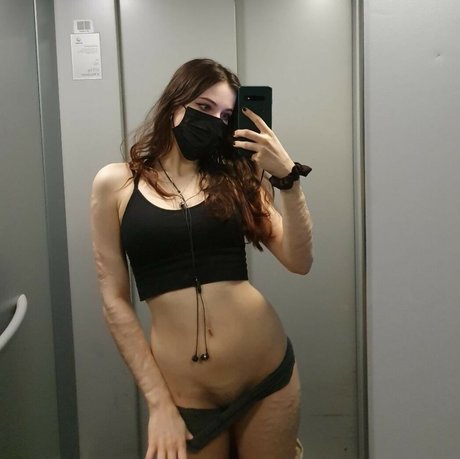 marblequeenn jolie actrice img