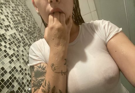 Sweet Mila modèle chaud image