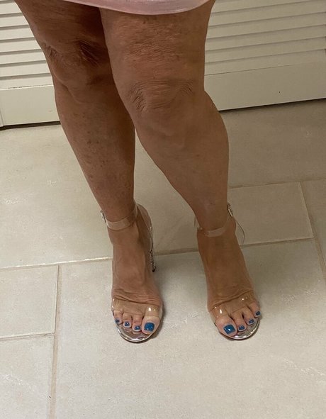 pom-pom girl blonde onlyfans parfait et sexy archive