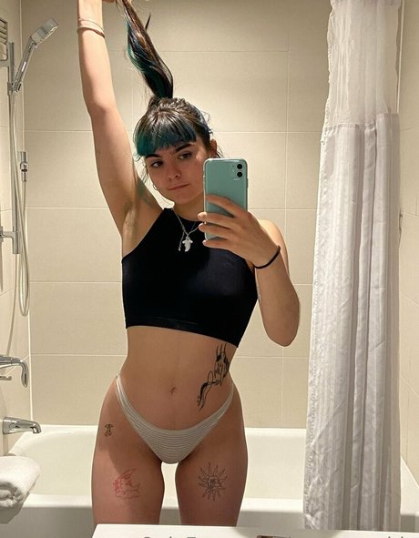 influenceur des médias sociaux onlyfans nus xxx photo