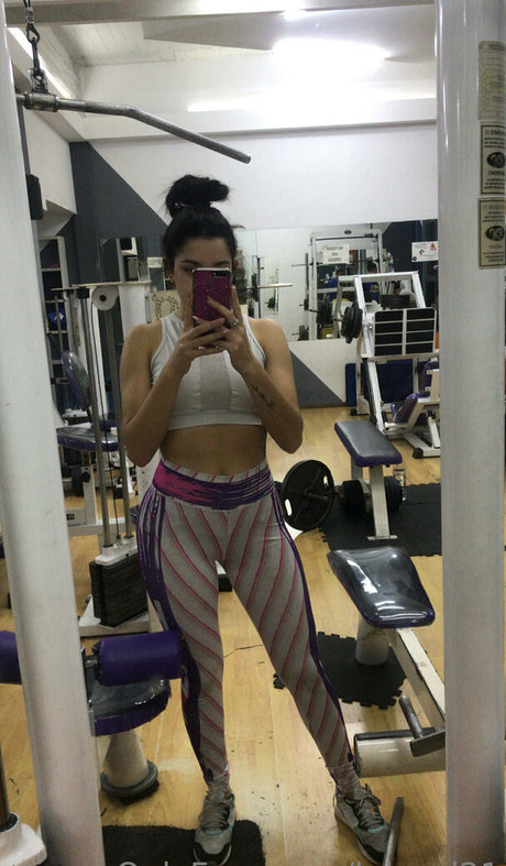 lulycal21 star du porno en haute qualité galeries