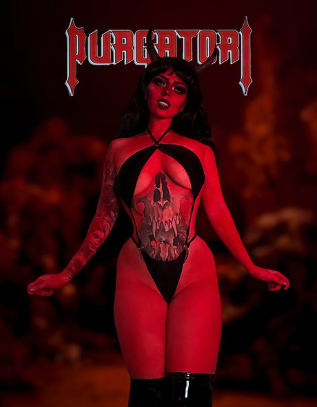 mischa cleo moore étoile exclusive photo