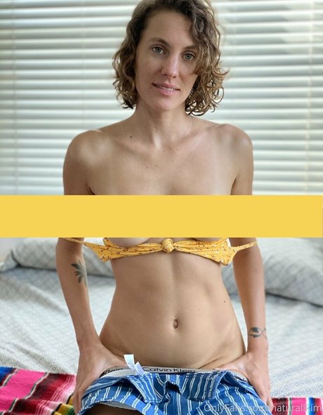 naturallkimfree haut modèle des photos